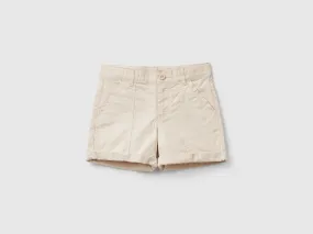 Bermudas de 100 % algodón