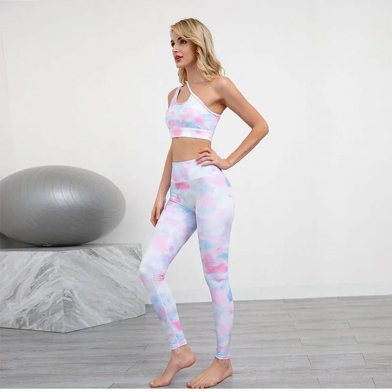 Conjunto deportivo blanco con efecto tie dye