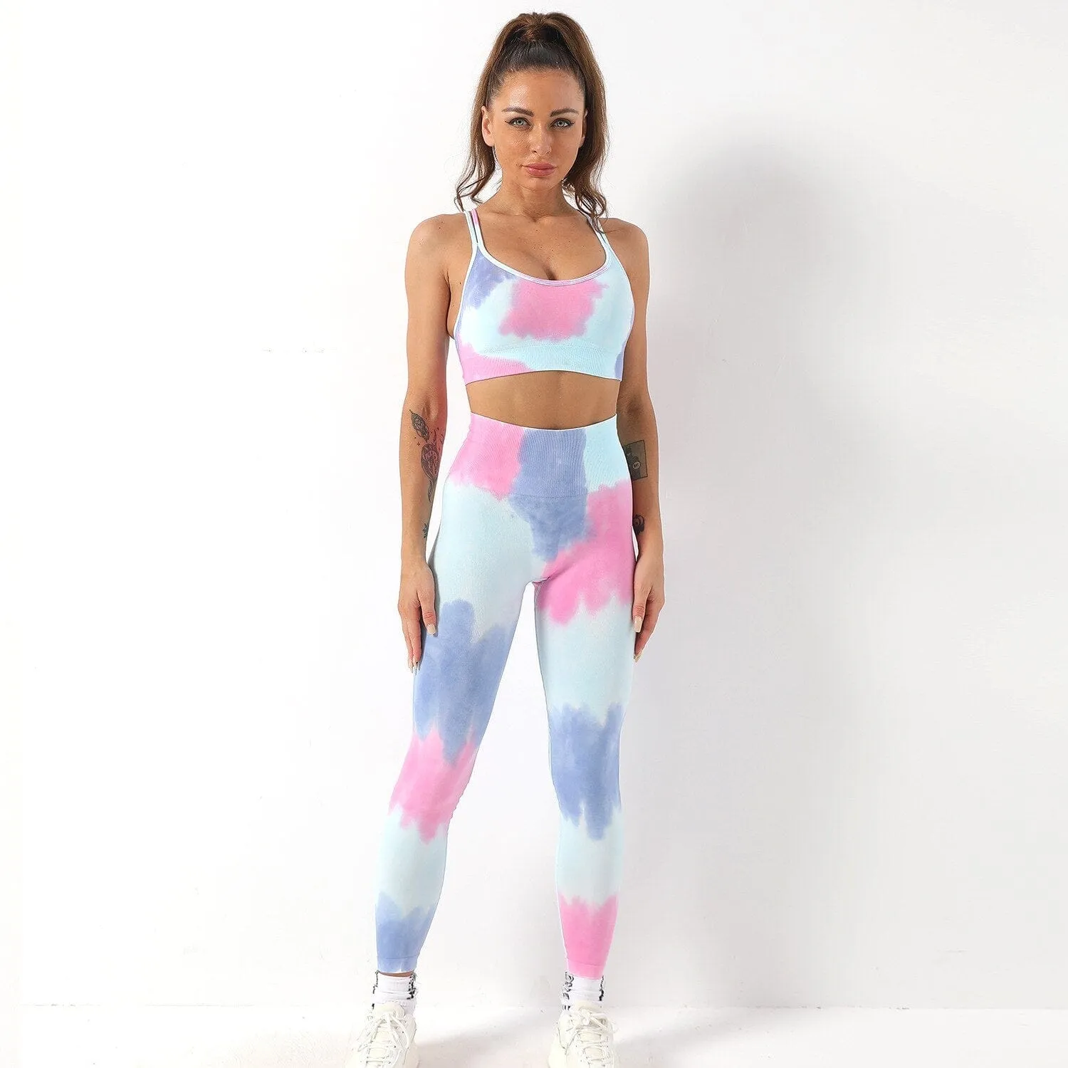 Conjunto deportivo con efecto tie dye