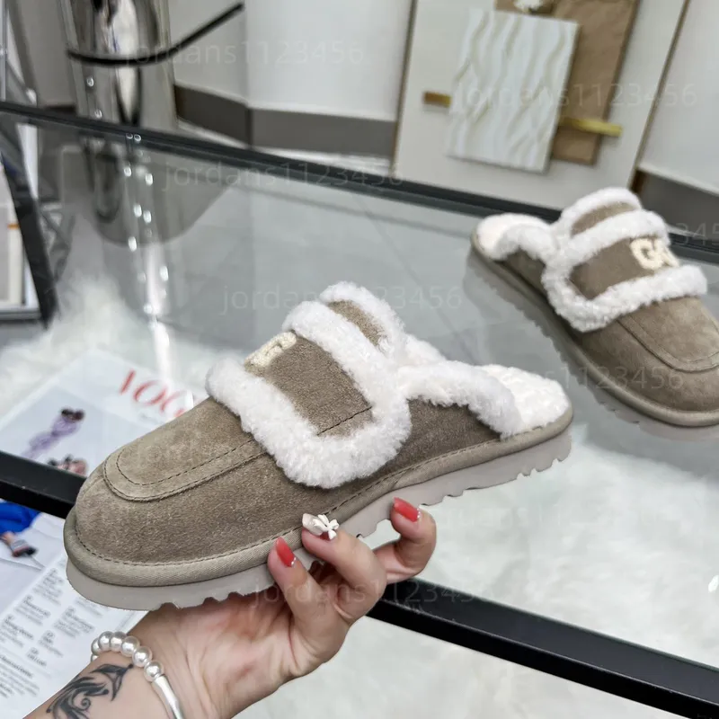 Luxury Fashion Casual Cotton Fur Winter Women Zapatos clásicos de lana Slippers de lujos de lujo Sandalias planas de interiores 