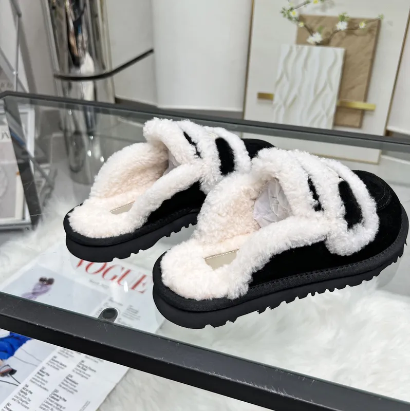 Luxury Fashion Casual Cotton Fur Winter Women Zapatos clásicos de lana Slippers de lujos de lujo Sandalias planas de interiores 