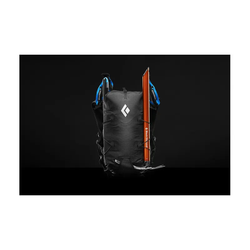 Mochila de trail Black Diamond Distance 8 (negra)