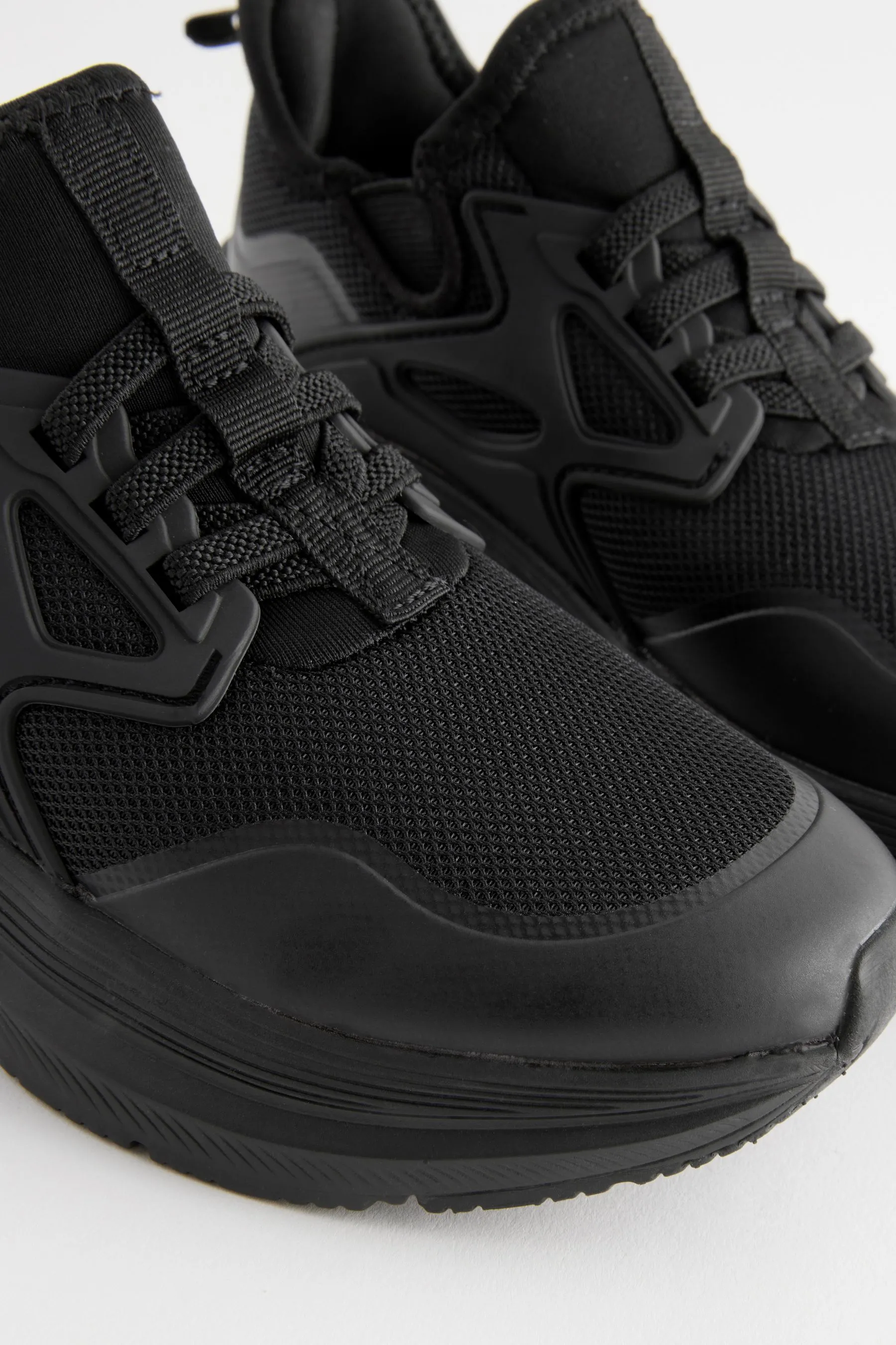 Negro - Mesh Elastic Lace Trainers