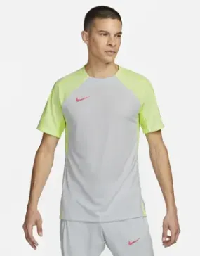 Nike Dri-FIT Strike