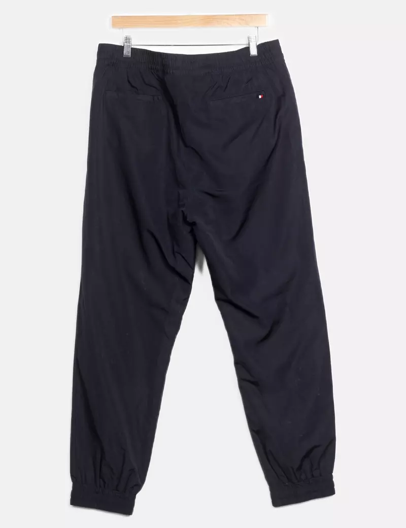 Tommy Hilfiger Pantalones de chándal y joggers Rectos Impermeables