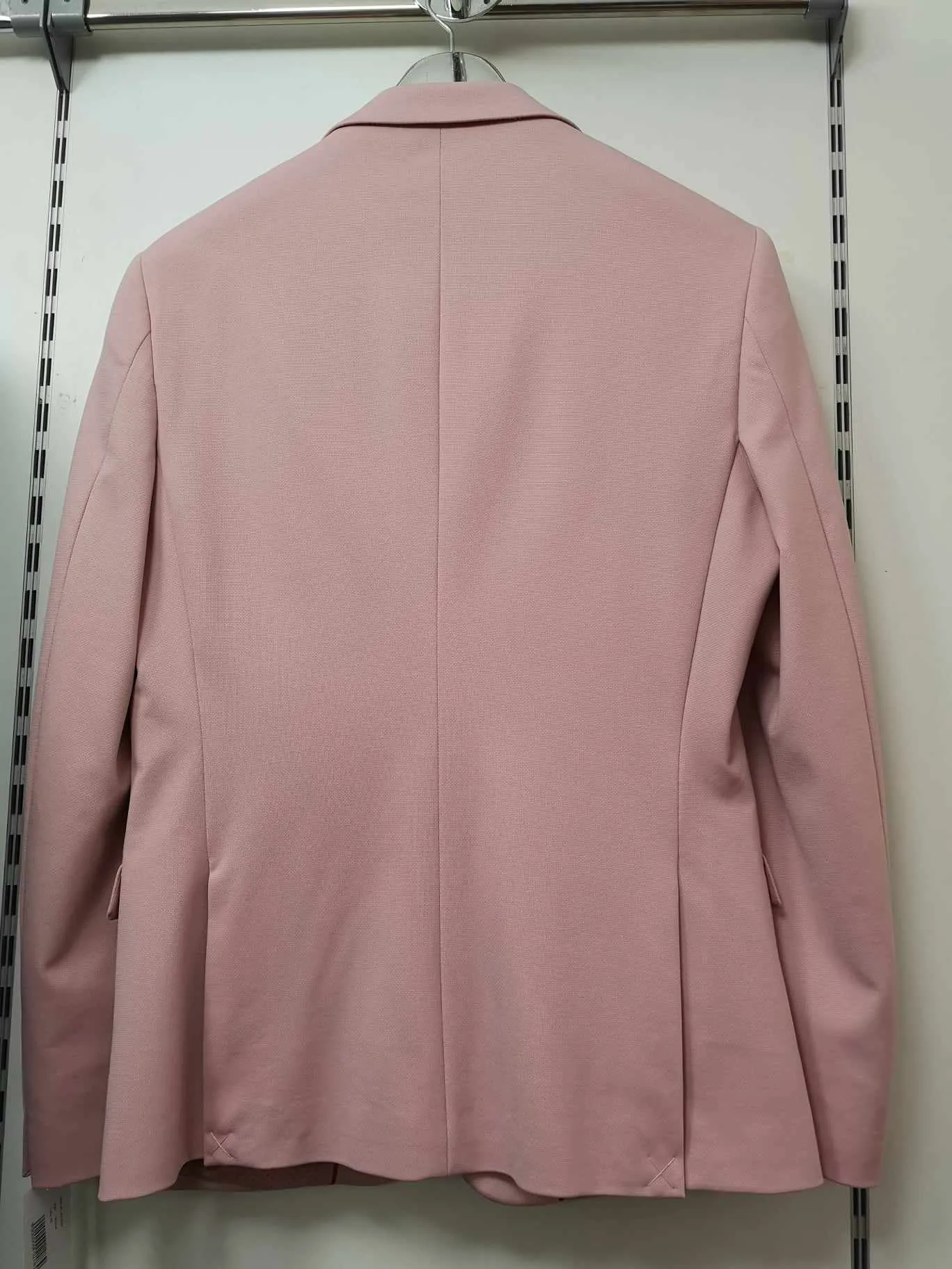 Traje rosa para hombre