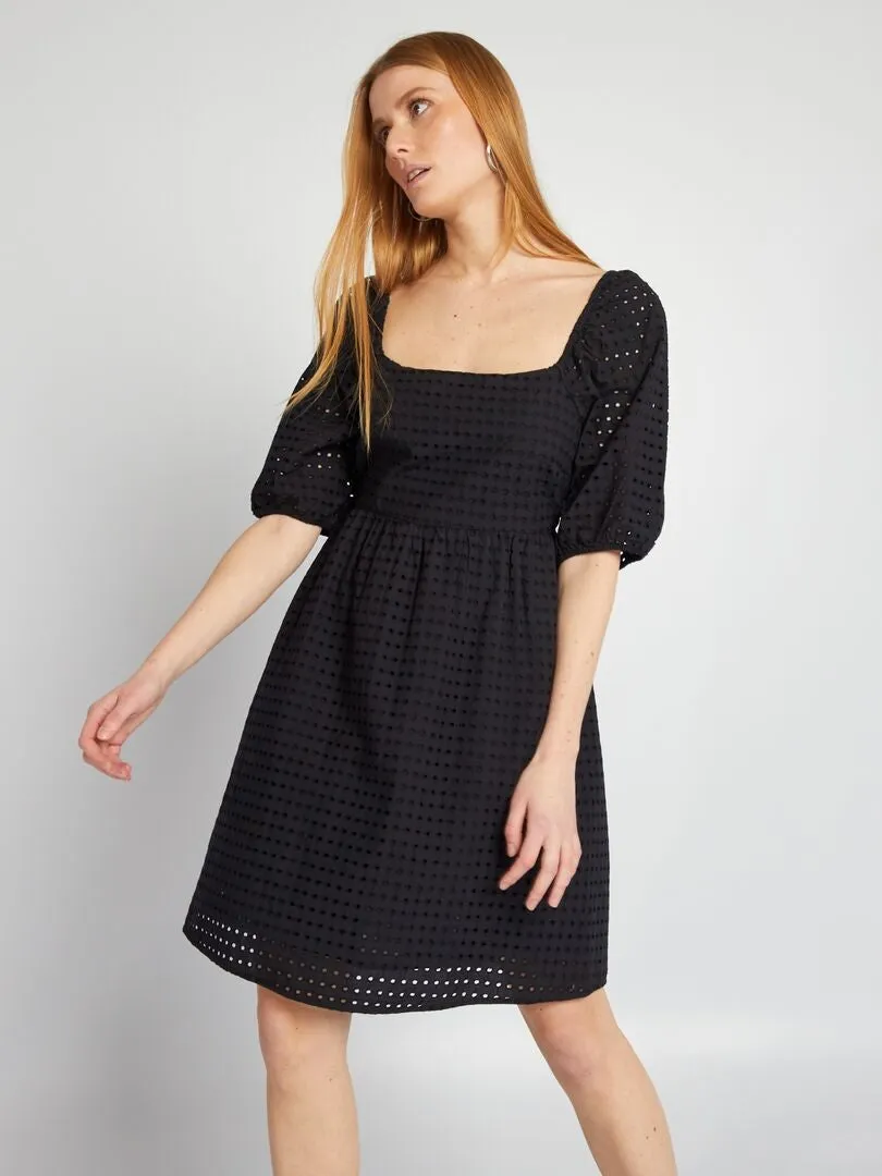 Vestido abombado con bordado calado - negro