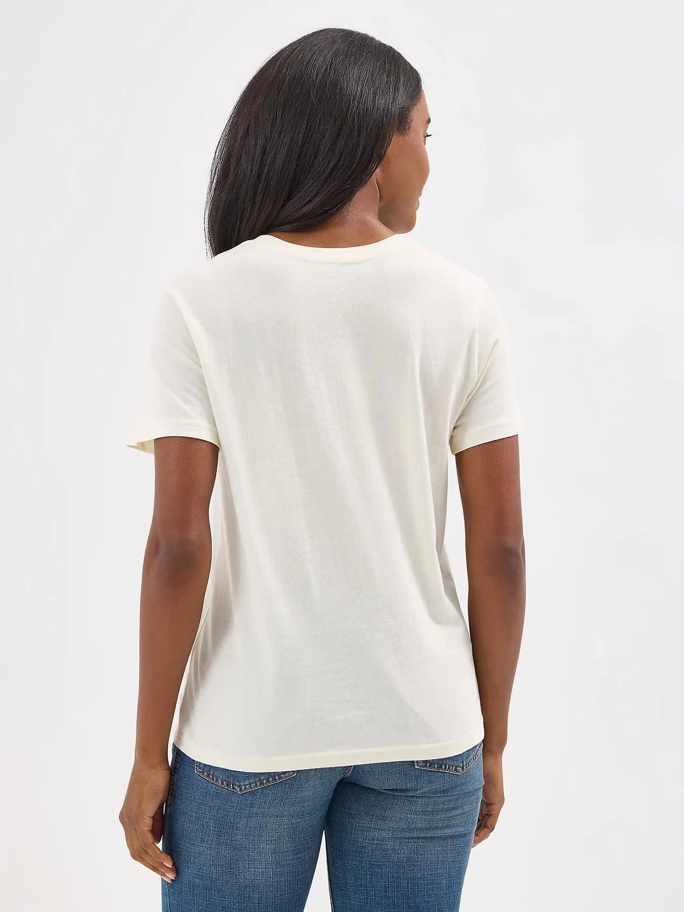 WOMEN'S WRANGLER KABEL LOGO REG FIT TEE IN ANTIQUE WHITE-